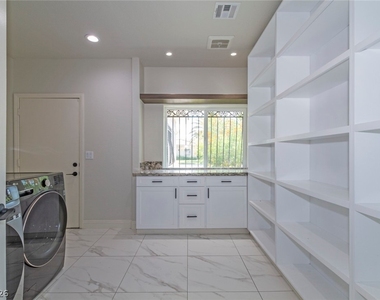 60 E Levi Avenue - Photo Thumbnail 34