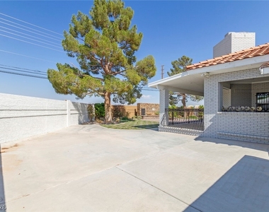60 E Levi Avenue - Photo Thumbnail 60