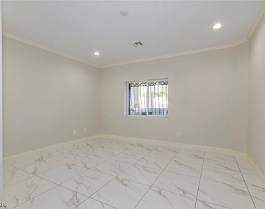 60 E Levi Avenue - Photo Thumbnail 56