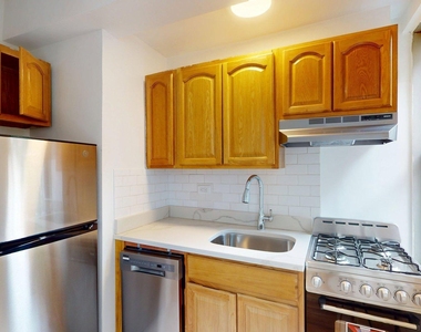 301 East 38th Street Apartment 6G - Photo Thumbnail 1