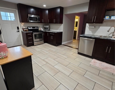 149 Adam Street - Photo Thumbnail 28