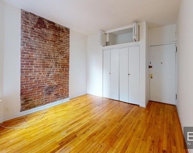 214 East 85th Street  - Photo Thumbnail 2