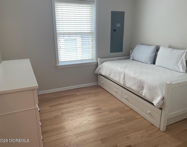 21 Jersey City Avenue - Photo Thumbnail 19