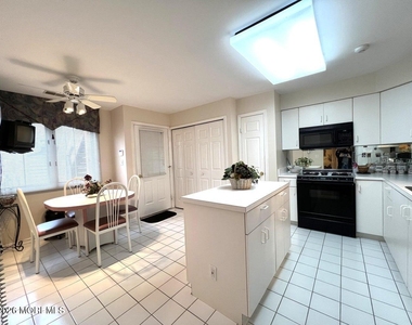 92 Winthrop Road - Photo Thumbnail 2