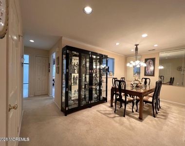 92 Winthrop Road - Photo Thumbnail 4