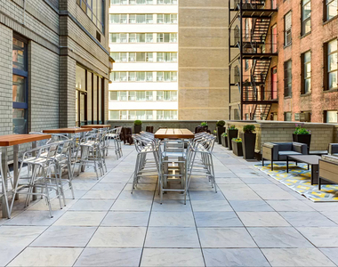 West 48th Street - Photo Thumbnail 8