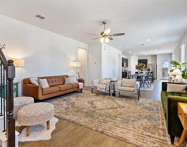 3105 Bedstraw Lane - Photo Thumbnail 9
