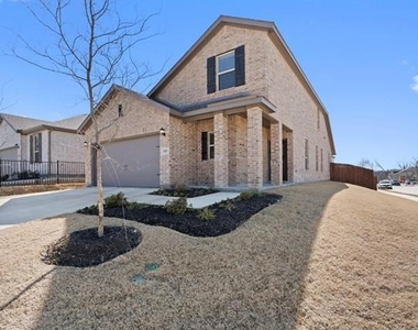 3105 Bedstraw Lane - Photo Thumbnail 3