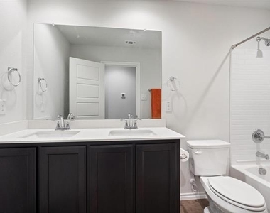 3105 Bedstraw Lane - Photo Thumbnail 28