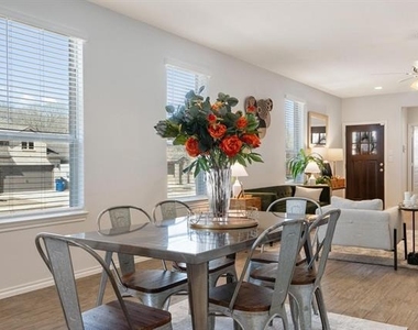 3105 Bedstraw Lane - Photo Thumbnail 13