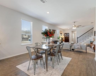 3105 Bedstraw Lane - Photo Thumbnail 12