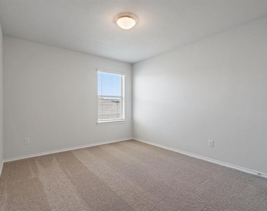 3105 Bedstraw Lane - Photo Thumbnail 21