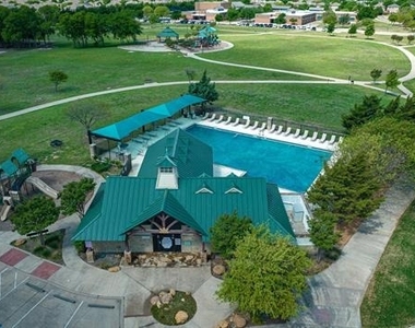 2113 Lanshire Drive - Photo Thumbnail 16