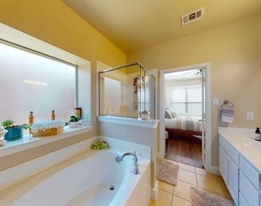 2113 Lanshire Drive - Photo Thumbnail 7