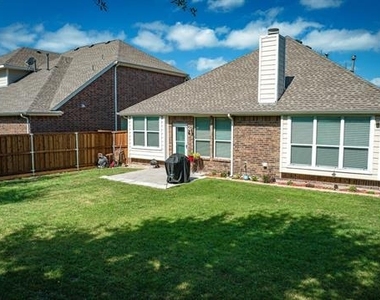 2113 Lanshire Drive - Photo Thumbnail 13