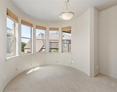 7005 Kenswick Drive - Photo Thumbnail 21