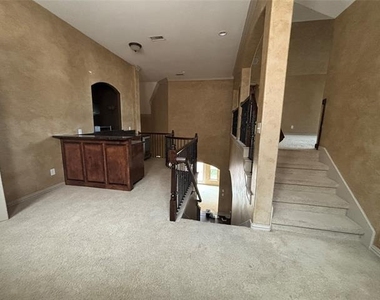 7005 Kenswick Drive - Photo Thumbnail 6