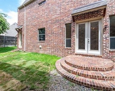 7005 Kenswick Drive - Photo Thumbnail 28