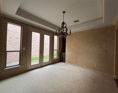 7005 Kenswick Drive - Photo Thumbnail 17