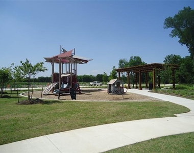 3407 Copperwood Drive - Photo Thumbnail 32