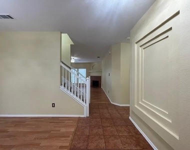1508 Gunnison Trail - Photo Thumbnail 3
