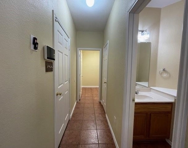 1508 Gunnison Trail - Photo Thumbnail 7