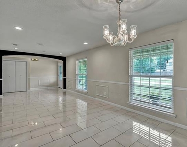 4405 Ray White Road - Photo Thumbnail 3