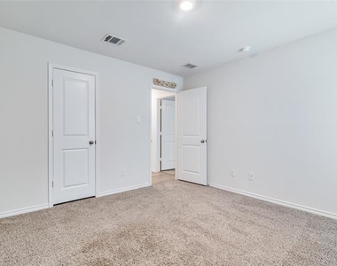3032 Zinnia Street - Photo Thumbnail 20