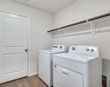 3032 Zinnia Street - Photo Thumbnail 22