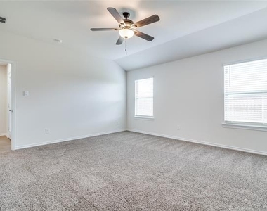 3032 Zinnia Street - Photo Thumbnail 10