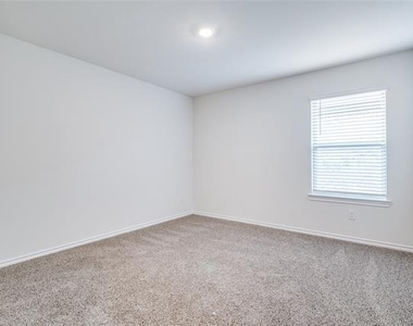 3032 Zinnia Street - Photo Thumbnail 17