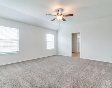 3032 Zinnia Street - Photo Thumbnail 9