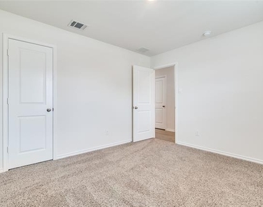 3032 Zinnia Street - Photo Thumbnail 16
