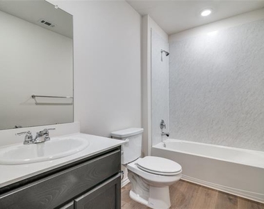 3032 Zinnia Street - Photo Thumbnail 21