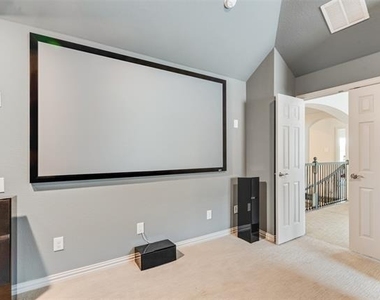 1539 Legacy Drive - Photo Thumbnail 27