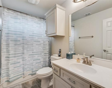 1539 Legacy Drive - Photo Thumbnail 33