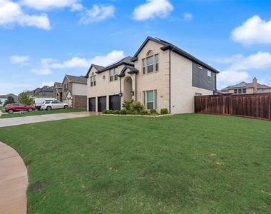 1539 Legacy Drive - Photo Thumbnail 1
