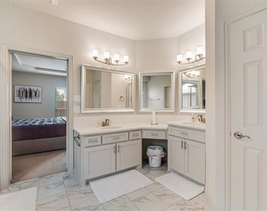 1539 Legacy Drive - Photo Thumbnail 20