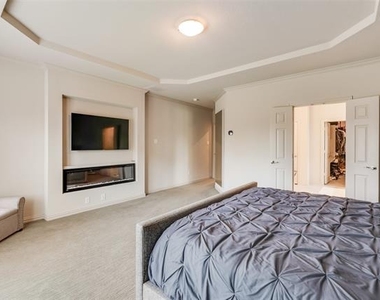 1539 Legacy Drive - Photo Thumbnail 17