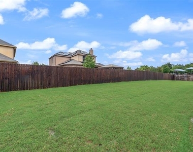 1539 Legacy Drive - Photo Thumbnail 37
