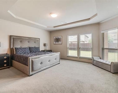 1539 Legacy Drive - Photo Thumbnail 18