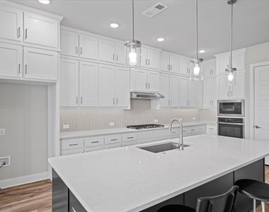 1328 Huckleberry Street - Photo Thumbnail 17
