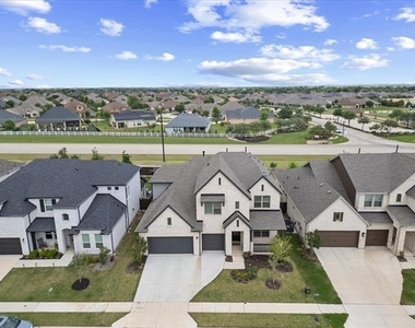 1328 Huckleberry Street - Photo Thumbnail 1