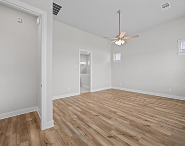 1328 Huckleberry Street - Photo Thumbnail 10