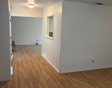 2708 Running Brook Lane - Photo Thumbnail 6
