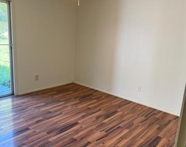 2708 Running Brook Lane - Photo Thumbnail 12