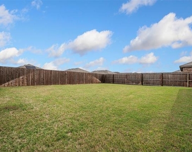 901 Euston Street - Photo Thumbnail 18