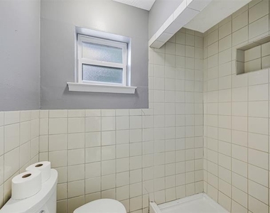700 Kindred Lane - Photo Thumbnail 20