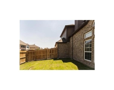 12060 Grandview Drive - Photo Thumbnail 22