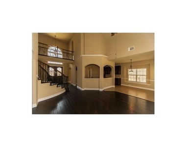 12060 Grandview Drive - Photo Thumbnail 12